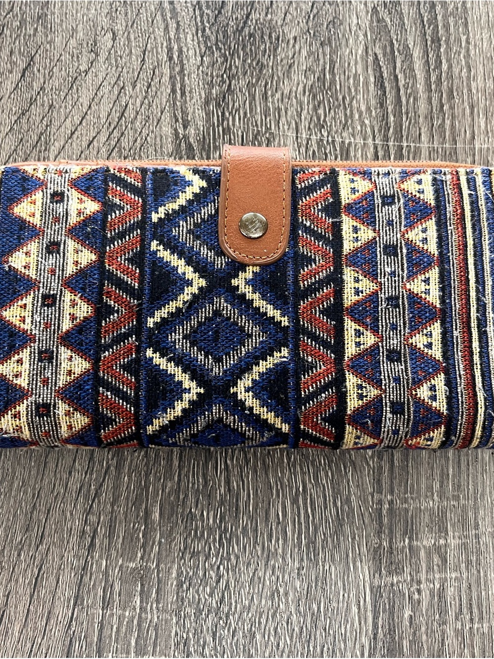 Universal Navy, Red & Cream Geometric Canvas Wallet with Brown Trim